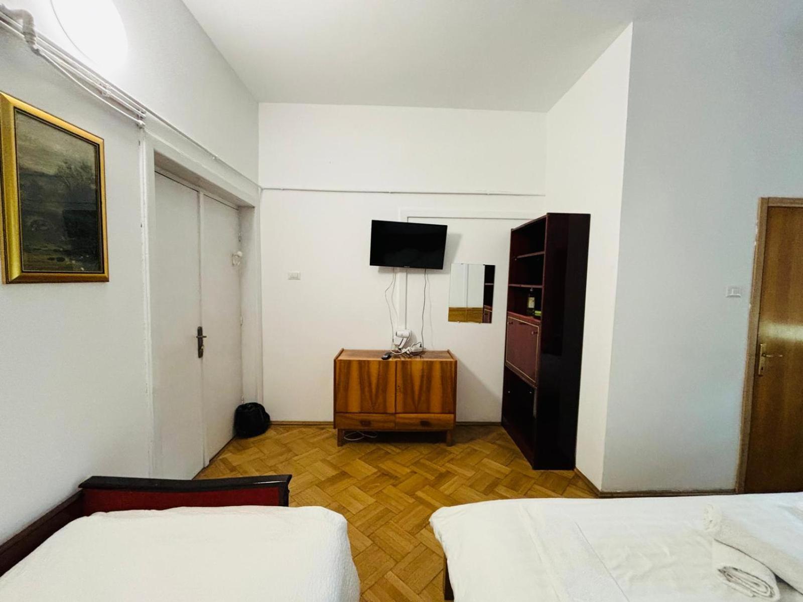 Iancu Apartments Bucureşti Ngoại thất bức ảnh